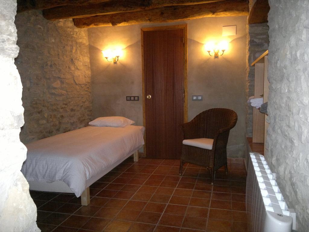 El Rincon De Aran Guest House Lecina Room photo